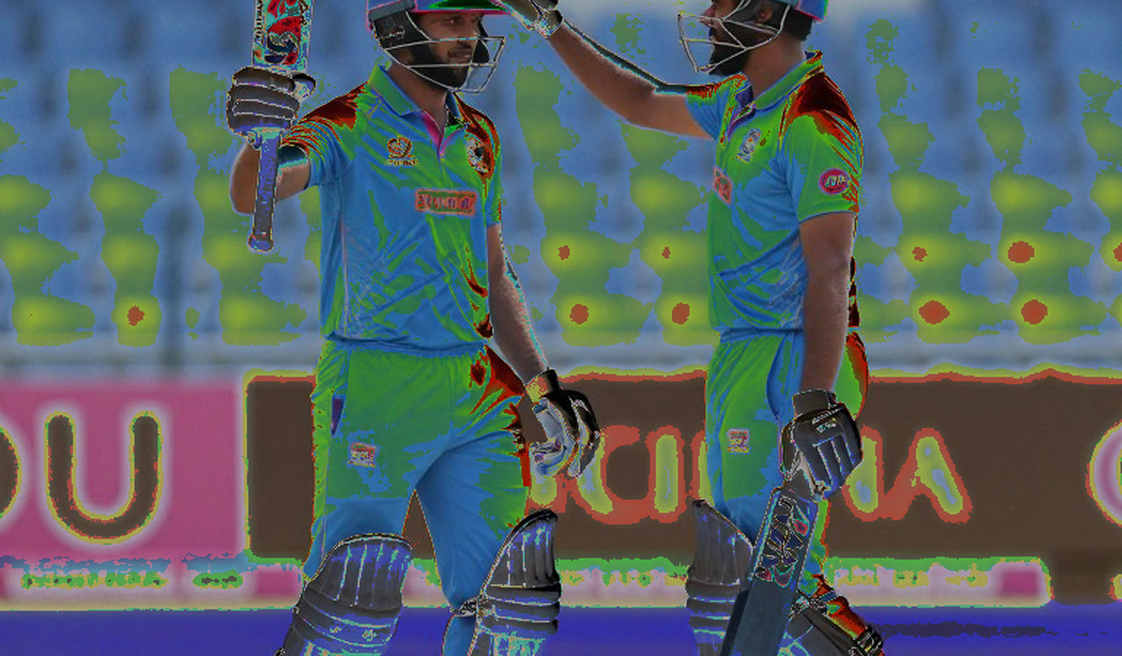 ফ্যান টোকেন আর ড্রেসিং রুমের হিসাব: ক্রিকেটের দাম এখন কে ঠিক করে