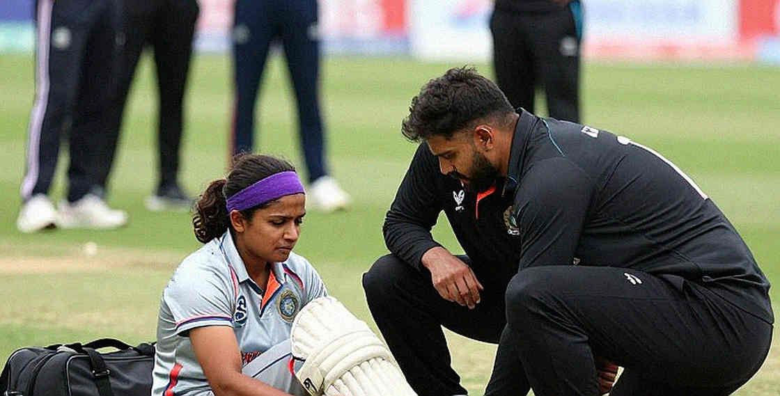 মাঝের ওভারের ডট বল: টি-টোয়েন্টি যেখানে আসলে হারানো হয়