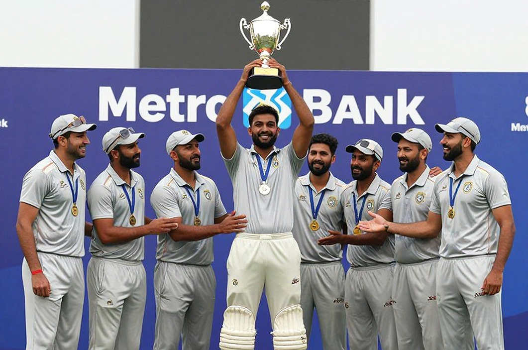 রেনুকা বাদ, কলিতা ঢুকলেন: বারোদায় ভারতের আসল প্রশ্ন সিমের গভীরতা, স্পিনের নয়